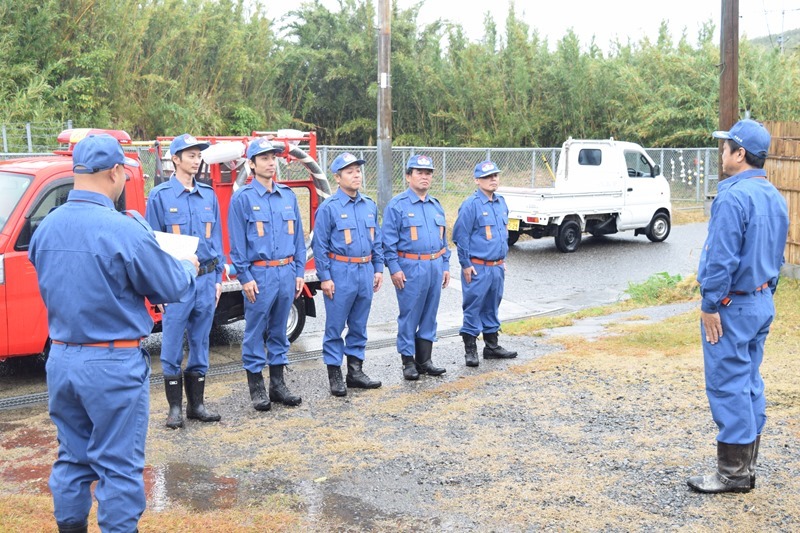 竹島消防団、雨の中の出初式。離島の消防団。